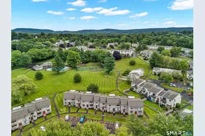 50 Essex Court, Meriden, CT 06450 - Photo 9