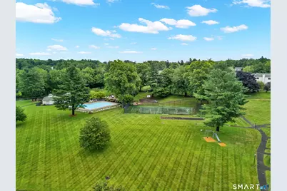 50 Essex Court, Meriden, CT 06450 - Photo 11
