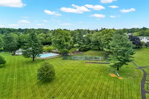 50 Essex Ct, Meriden, CT 06450 - Photo 11