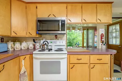8 Norman Avenue, Thompson, CT 06277 - Photo 9