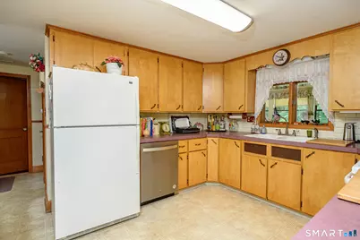 8 Norman Avenue, Thompson, CT 06277 - Photo 13