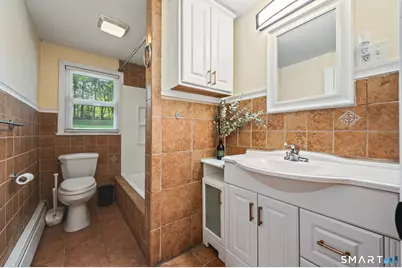 183 Tunxis Avenue, Bloomfield, CT 06002 - Photo 21