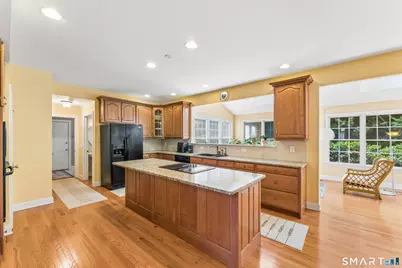 2 Pond View Drive, Newtown, CT 06470 - Photo 9