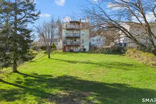 27 Botsford St, Meriden, CT 06451 - Photo 7