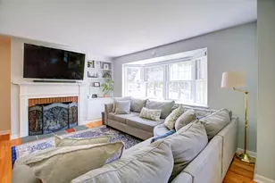13 Douglas Dr, Brookfield, CT 06804 - Photo 5