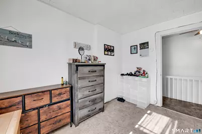 250 Hillside Avenue, Hartford, CT 06106 - Photo 17