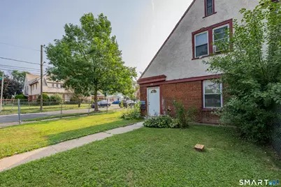 250 Hillside Avenue, Hartford, CT 06106 - Photo 3