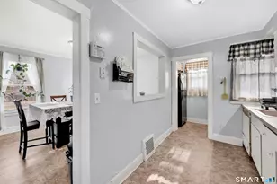 250 Hillside Ave, Hartford, CT 06106 - Photo 7