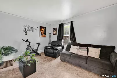 250 Hillside Avenue, Hartford, CT 06106 - Photo 11