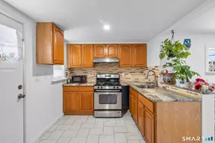 19 Davenport St, Stamford, CT 06902 - Photo 19
