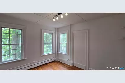 221 Broadway #3, Norwich, CT 06360 - Photo 5