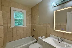 77 Astoria Ave, Bridgeport, CT 06604 - Photo 11