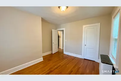 77 Astoria Avenue, Bridgeport, CT 06604 - Photo 9