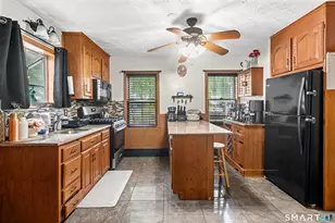 254 Commonwealth Ave, New Britain, CT 06053 - Photo 7