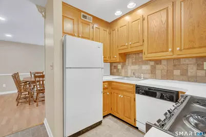 200 Treadwell Street #204, Hamden, CT 06517 - Photo 7