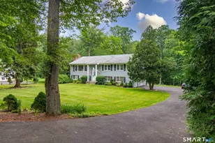 113 Dogwood Ln, Stamford, CT 06903 - Photo 3