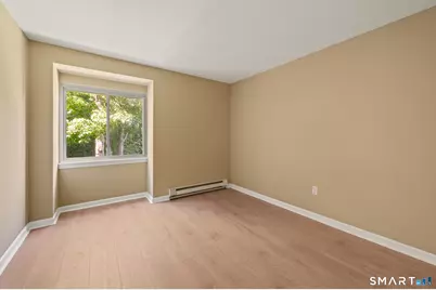 1581 Meriden Waterbury Turnpike #8, Southington, CT 06489 - Photo 17