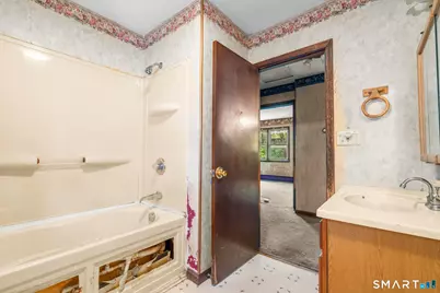 122 Bellevue Avenue, West Haven, CT 06516 - Photo 19