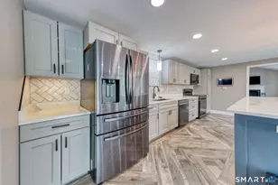 1010 Strong Rd, South Windsor, CT 06074 - Photo 15