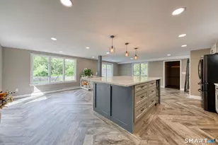 1010 Strong Rd, South Windsor, CT 06074 - Photo 11
