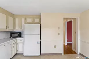 70 Bielefield Rd, Middletown, CT 06457 - Photo 19