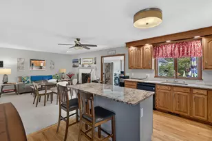 98 S Front St, Middletown, CT 06457 - Photo 9