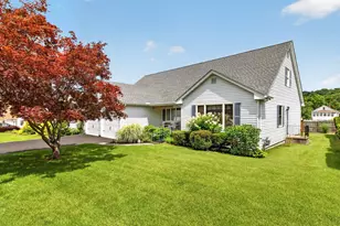 98 S Front St, Middletown, CT 06457 - Photo 1