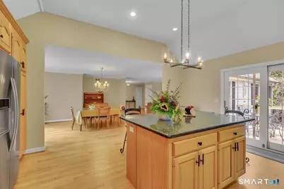 34 Collier Road, Wethersfield, CT 06109 - Photo 9
