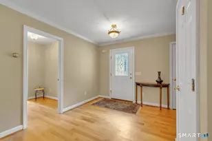 34 Collier Rd, Wethersfield, CT 06109 - Photo 3