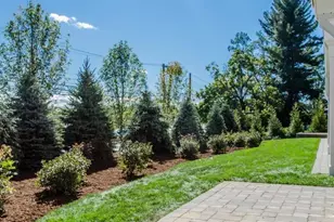 777 N Main St, West Hartford, CT 06117 - Photo 23