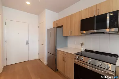 19 Elm Street #Penthouse 14, New Haven, CT 06510 - Photo 3