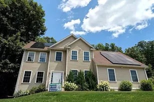 79 High Ledge Cir, Manchester, CT 06040 - Photo 1