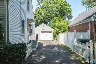 87 Spring St, Windsor Locks, CT 06096 - Photo 25