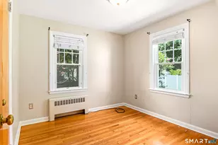 87 Spring St, Windsor Locks, CT 06096 - Photo 11