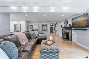 1 Webster Heights, Cromwell, CT 06416 - Photo 3