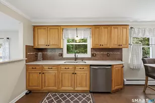 15 Deer Run Ln, North Haven, CT 06473 - Photo 5