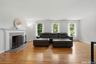 15 Deer Run Ln, North Haven, CT 06473 - Photo 11