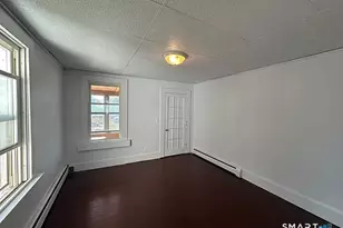 7 Hill St, Ansonia, CT 06401 - Photo 5