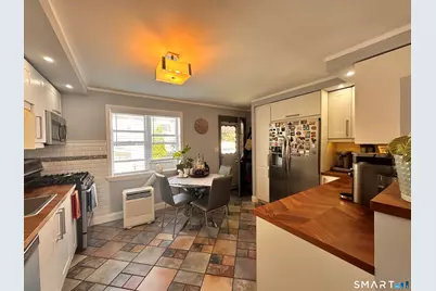 317 Court D, B-46 Court #317, Bridgeport, CT 06610 - Photo 11