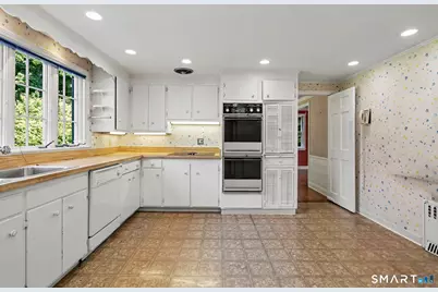 97 Overlook Drive, New Canaan, CT 06840 - Photo 7