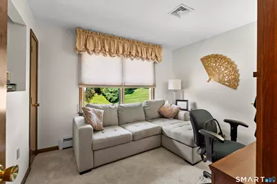 11 Middleway East, Waterbury, CT 06708 - Photo 19