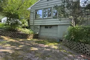 185 Green Hill Ln, Cheshire, CT 06410 - Photo 3