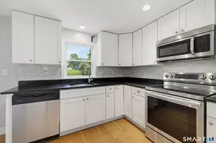 38 Harding Ave, Newington, CT 06111 - Photo 7