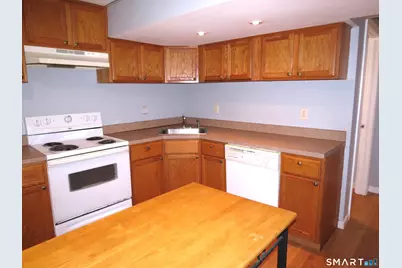 40 Charles Street, New Britain, CT 06051 - Photo 27