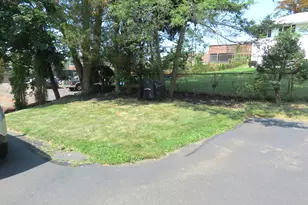 40 Charles St, New Britain, CT 06051 - Photo 5