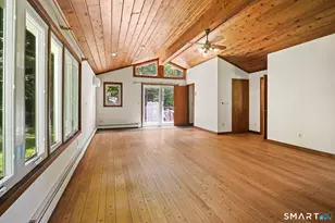 19 Crestwood Rd, Monroe, CT 06468 - Photo 7