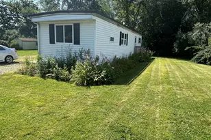 49 Erin Dr, Plainfield, CT 06374 - Photo 3