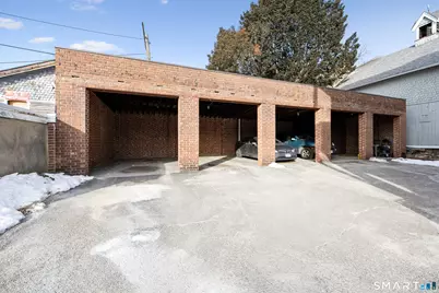 21 Holmes Avenue #3rd Floor, Waterbury, CT 06710 - Photo 9