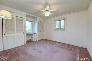 136 Hawthorne Dr, Fairfield, CT 06825 - Photo 29