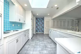 136 Hawthorne Dr, Fairfield, CT 06825 - Photo 11